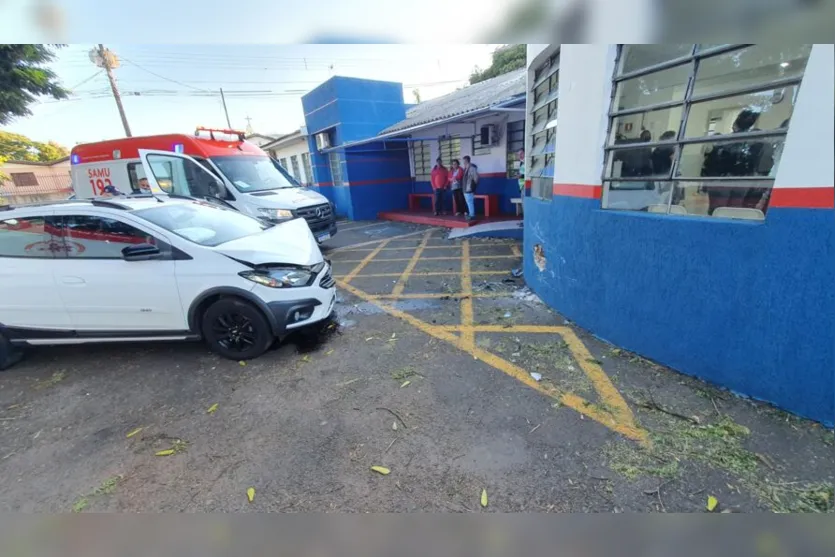 Enfermeira passa mal e bate em parede de UBS de Apucarana