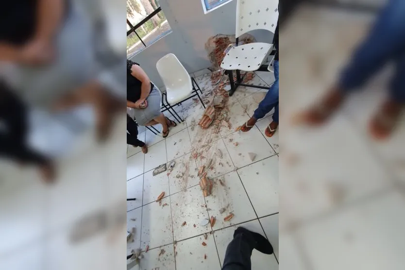 Enfermeira passa mal e bate em parede de UBS de Apucarana