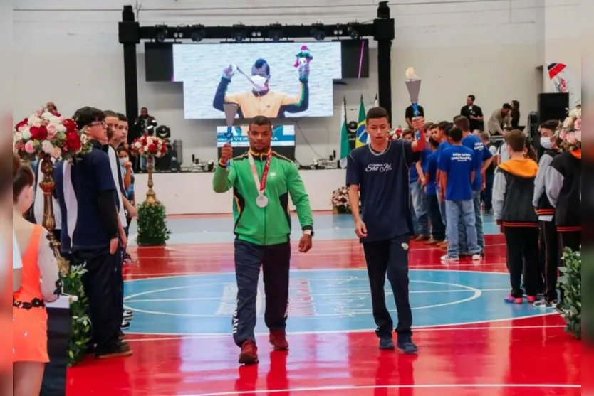 Fase Municipal dos JEP's é aberta em Apucarana no Lagoão