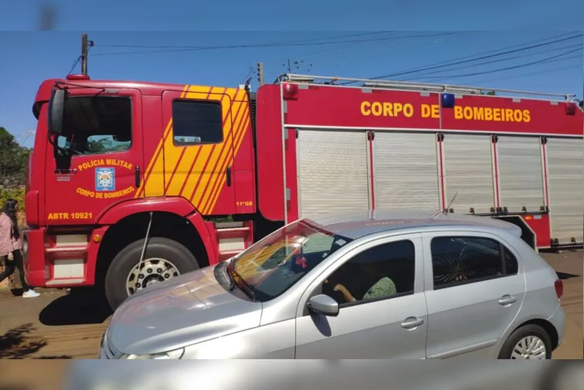 Motorista perde o controle do veículo e capota em Apucarana