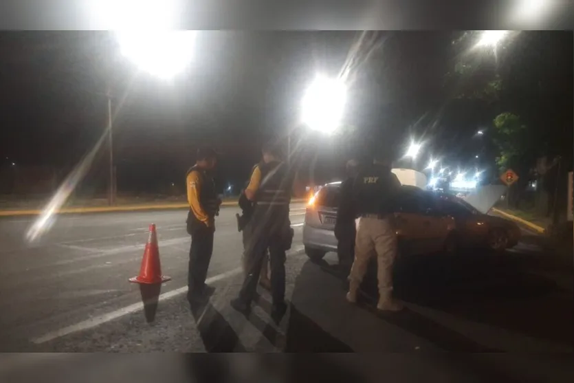 Mulher fica ferida em acidente na Avenida Minas Gerais