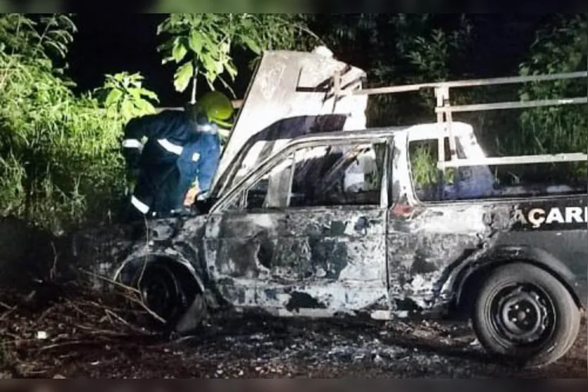  O incêndio foi no final da Rua dos Lusíadas, no Conjunto Gralha Azul 