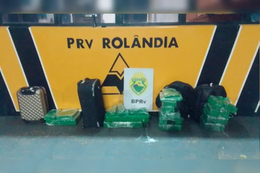 Polícia apreende 73 Kg de maconha em ônibus em Rolândia