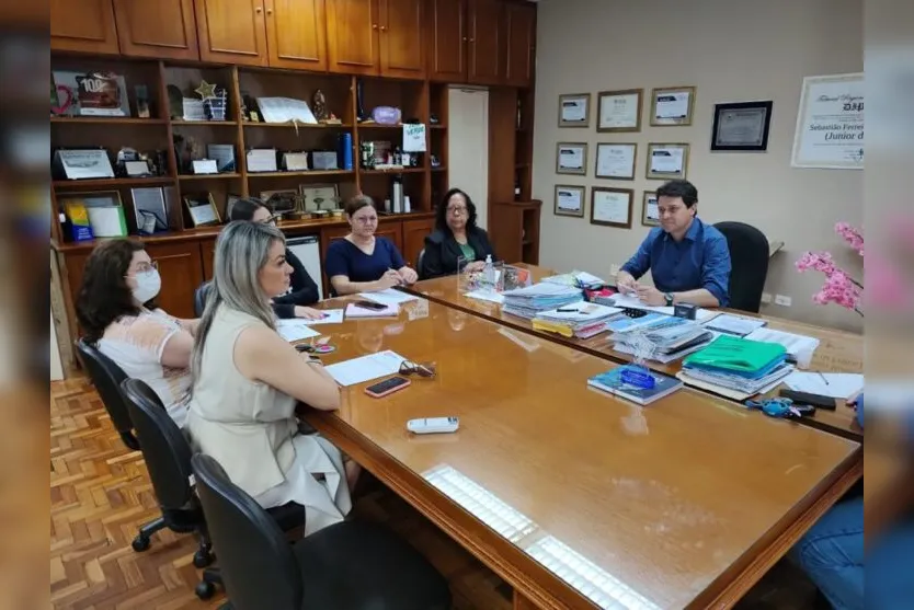 Prefeitura e Sindispa negociam pautas pró-funcionalismo