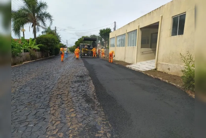 Rio Branco do Ivaí realiza melhorias em ruas
