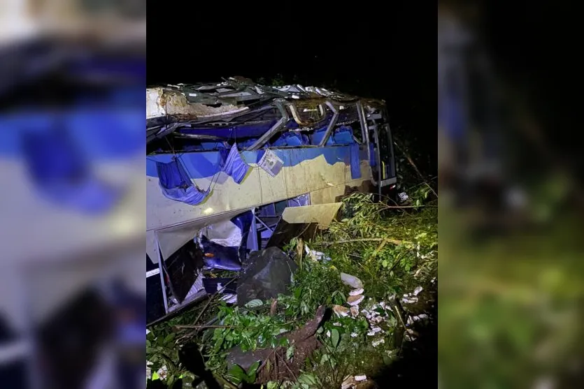 Sobe para 11 o número de mortos em acidente com ônibus no Paraná