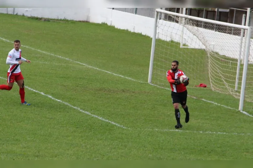 Apucarana Sports faz 1 a 0 em Prudentópolis e se recupera