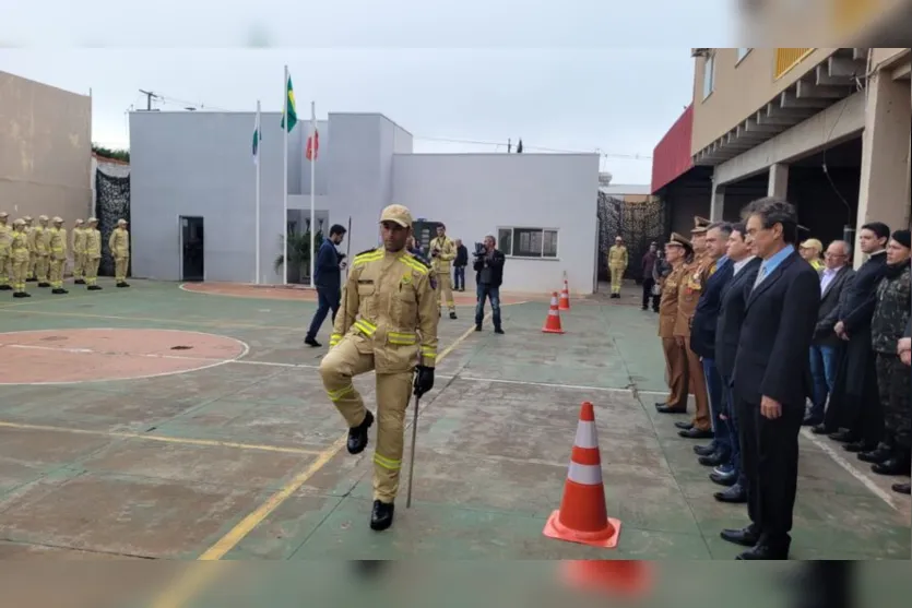 Corpo de Bombeiros de Apucarana troca de comando nesta manhã