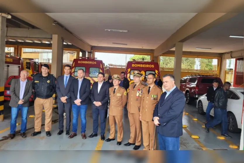 Corpo de Bombeiros de Apucarana troca de comando nesta manhã