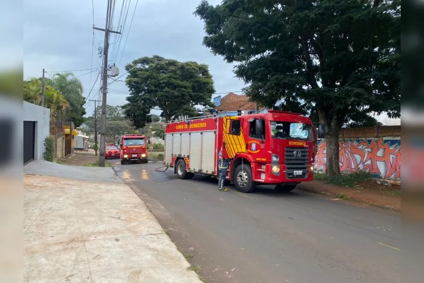 Incêndio é registrado em prédio antigo de Apucarana; veja