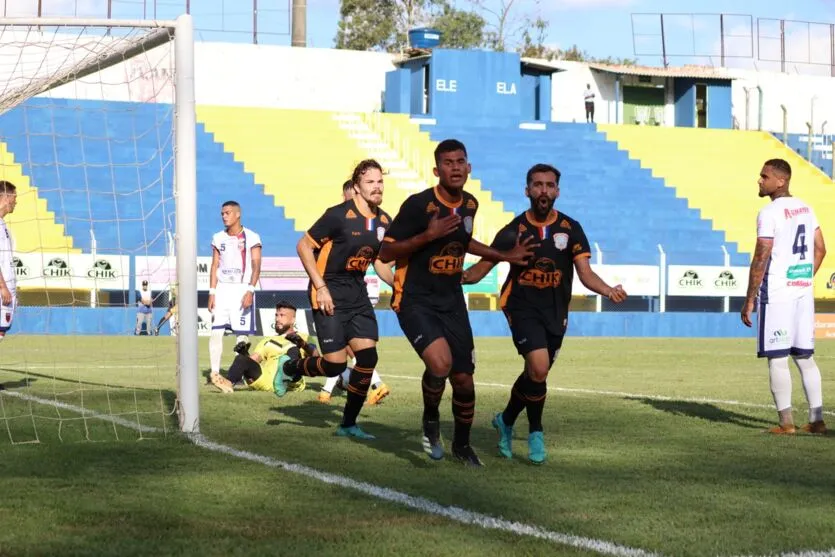 Laranja Mecânica vence e entra no G4 da Divisão de Acesso