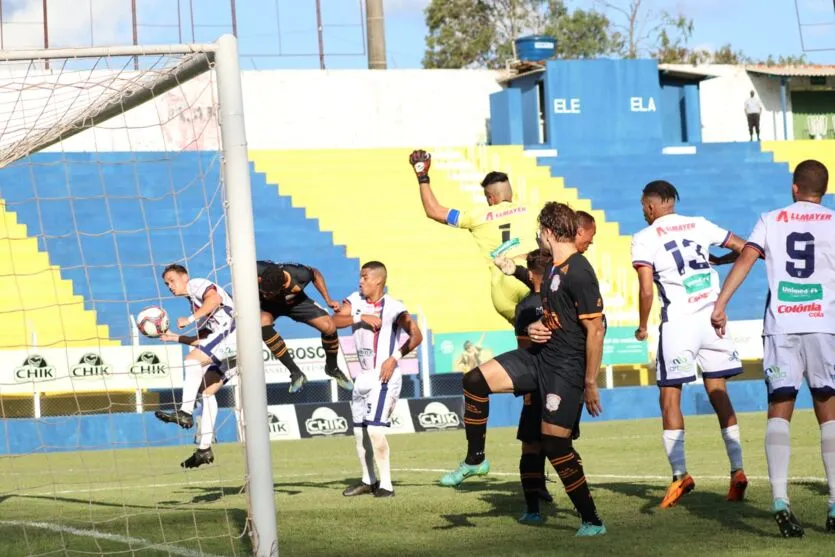 Laranja Mecânica vence e entra no G4 da Divisão de Acesso