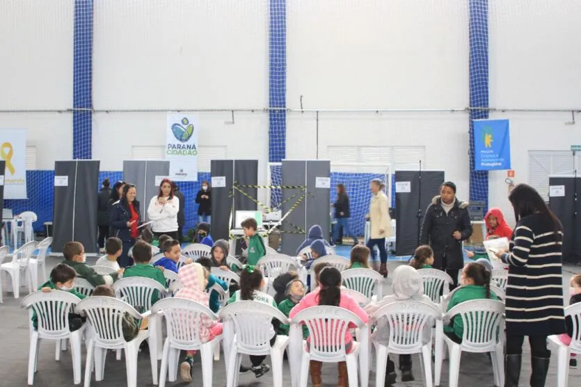 Paraná Cidadão realiza 6 mil atendimentos em Ivaiporã