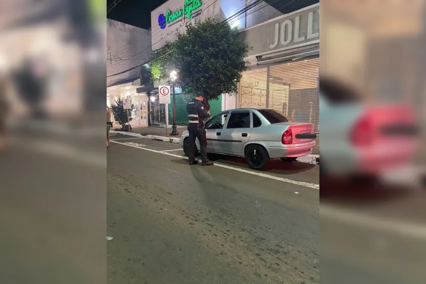 Polícia Militar realiza operação no centro de Apucarana