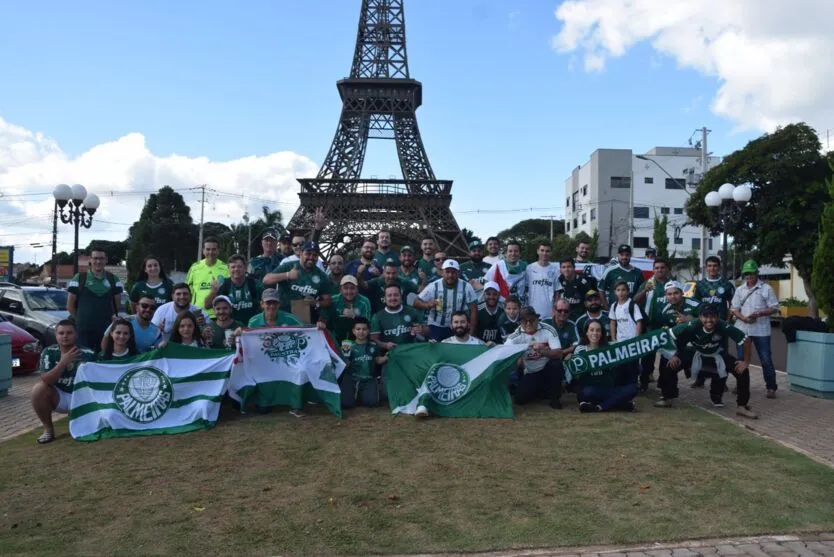 Torcedores da região vão a Londrina assistir o Palmeiras