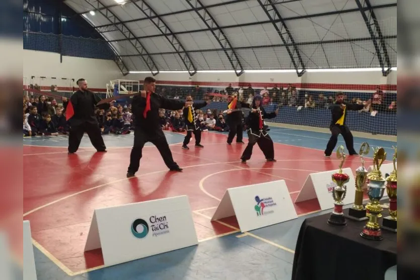 4º Festival do Dragão reúne 400 alunos no 'Áureo Caixote' em Apucarana