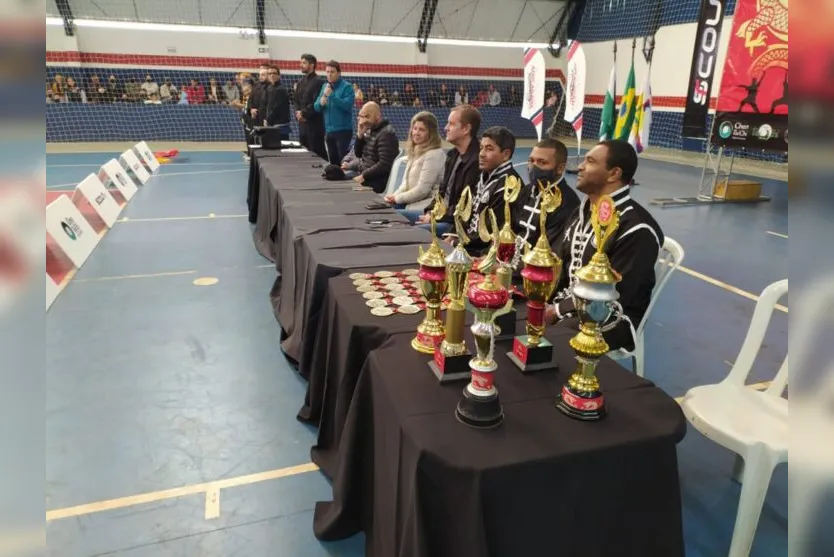 4º Festival do Dragão reúne 400 alunos no 'Áureo Caixote' em Apucarana