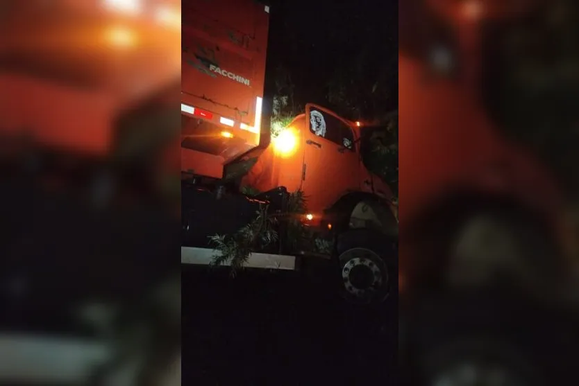  A Defesa Civil de Jandaia do Sul atendeu o acidente 