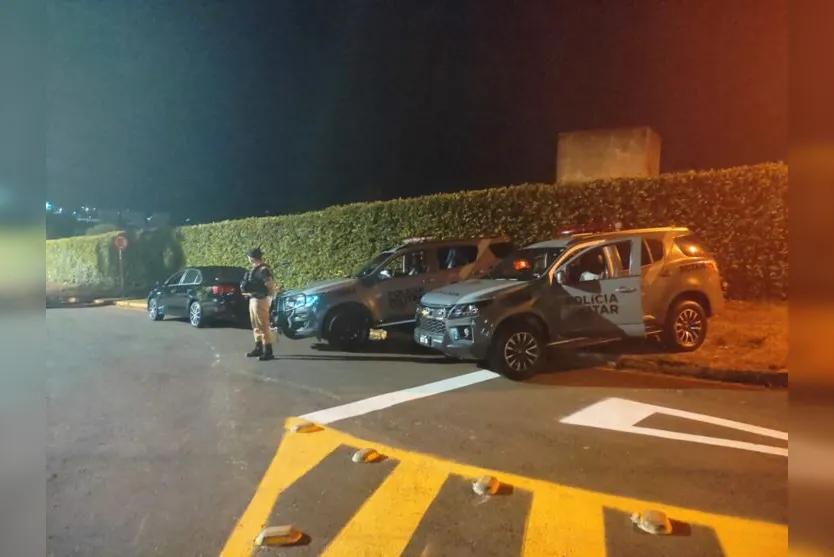  A Polícia Militar (PM) de Apucarana realizou na noite de segunda-feira (27) a Operação Narco Brasil, que tem por objetivo promover mais segurança 