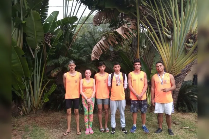  A competição foi realizada na categoria “B” (12 a 14 anos) e na categoria “A” (15 a 17 anos) 