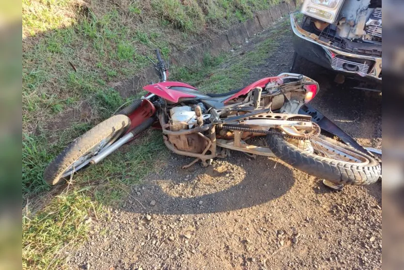  A moto sofreu grandes danos 
