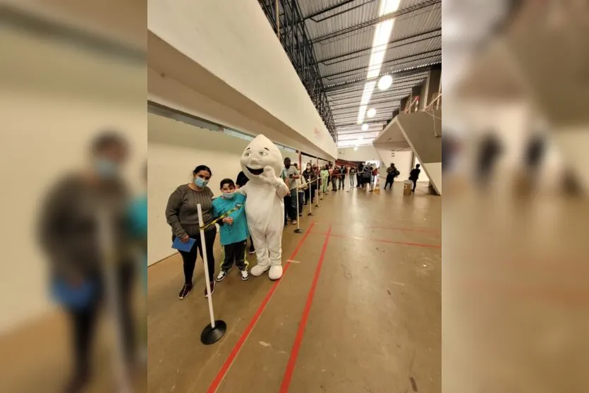  A vacinação contra a Covid continua sendo realizada no Complexo Esportivo Lagoão 