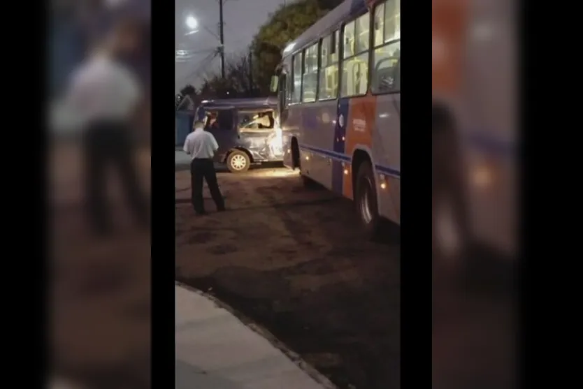  Acidente foi registrado no cruzamento da Rua José Barreto com Albin Zobisch, no Jardim Itália. 