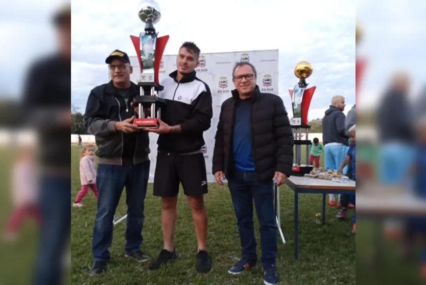 Aconteceu neste domingo (19), a final da 1ª Copa José Nilo de Carvalho no Estádio Amante Felipeto em Rio Bom 