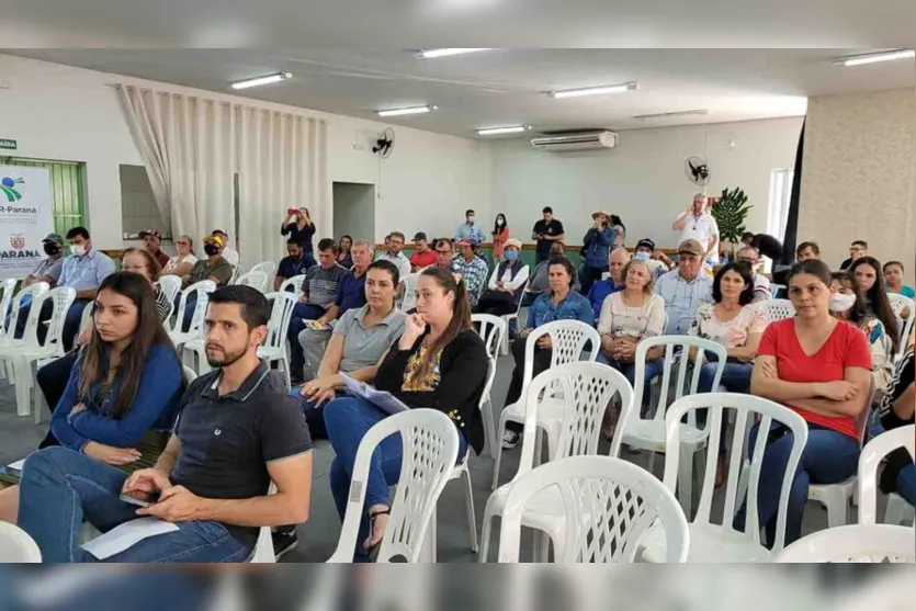 Agricultores de Ivaiporã conhecem as vantagens das energias renováveis
