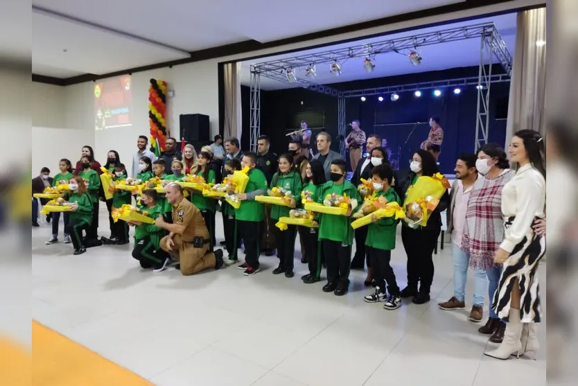  Após as premiações foi a hora de um dos momentos mais esperados, a chegada do mascote do Programa 