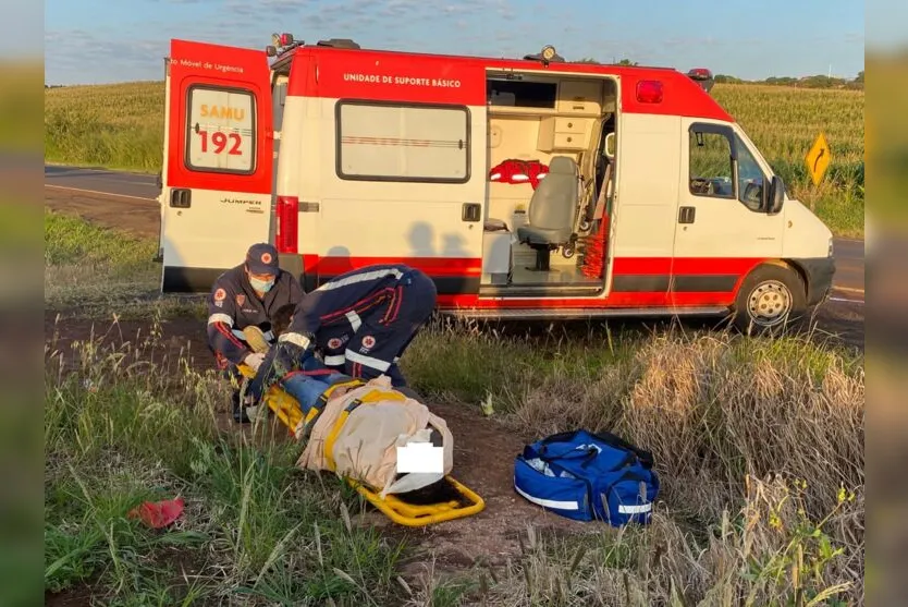  Conforme os socorristas, a mulher foi levada para o Hospital da Providência 