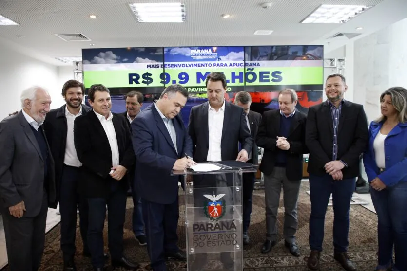  Desde 2019, por meio da Secretaria do Desenvolvimento Urbano e de Obras Públicas R$ 20 milhões foram investidos em Apucarana 