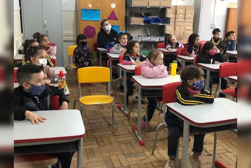 Escola de Arapongas tem roda de conversa sobre saúde