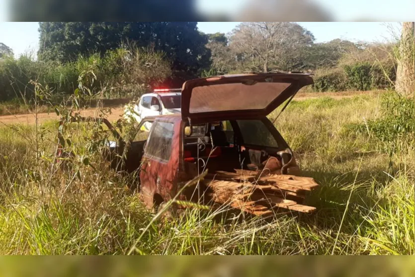 Homem é preso ao roubar assoalho de escola abandonada no Xaxim