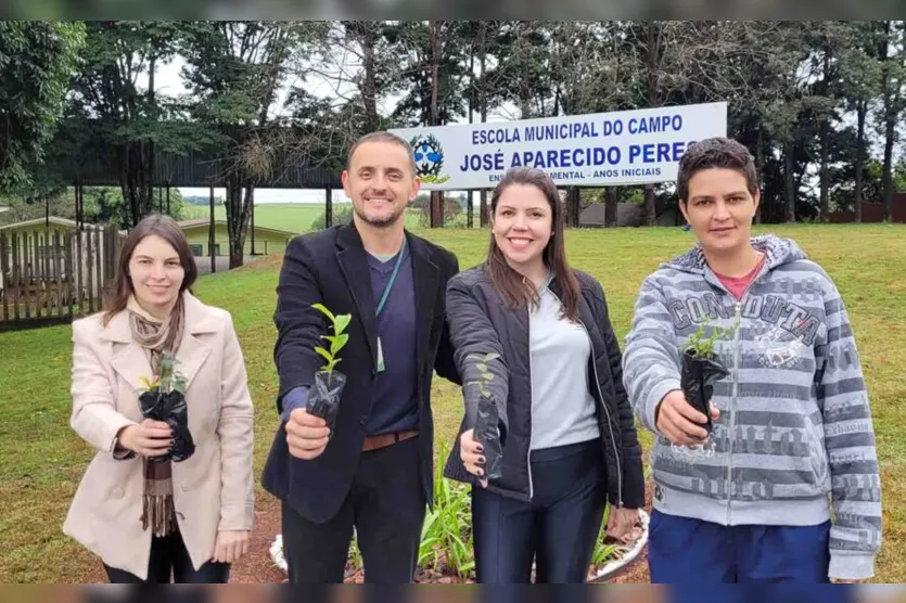 Ivaiporã premia escolas e CMEI vencedores da Caravana da Reciclagem