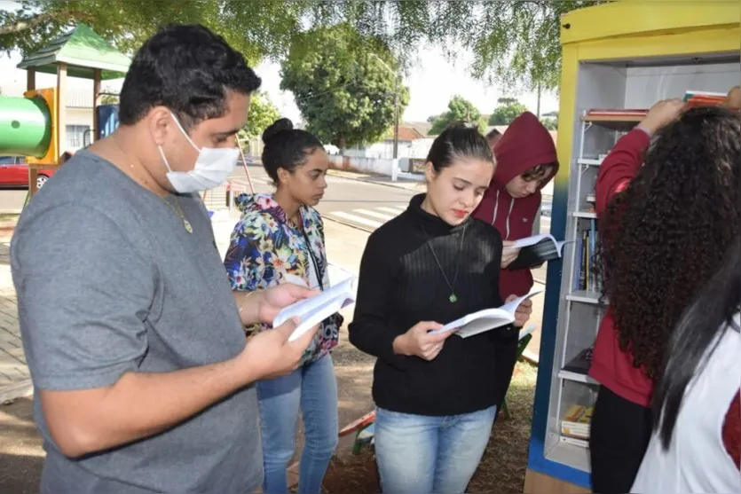 Jardim Alegre inaugura segunda ‘Geladeira Cultural; assista