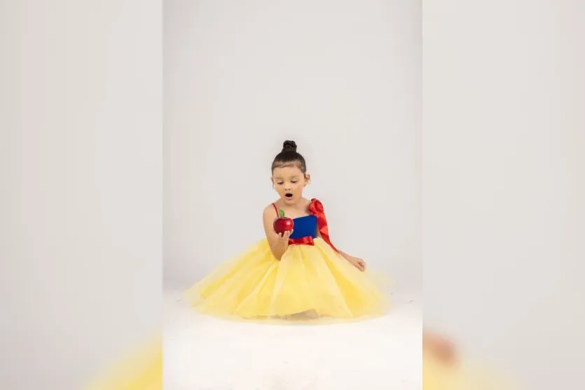 Mini influenciadora de Arapongas faz sucesso em Brasília