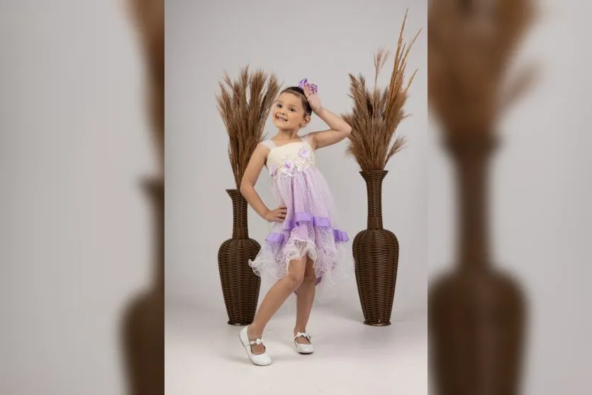 Mini influenciadora de Arapongas faz sucesso em Brasília