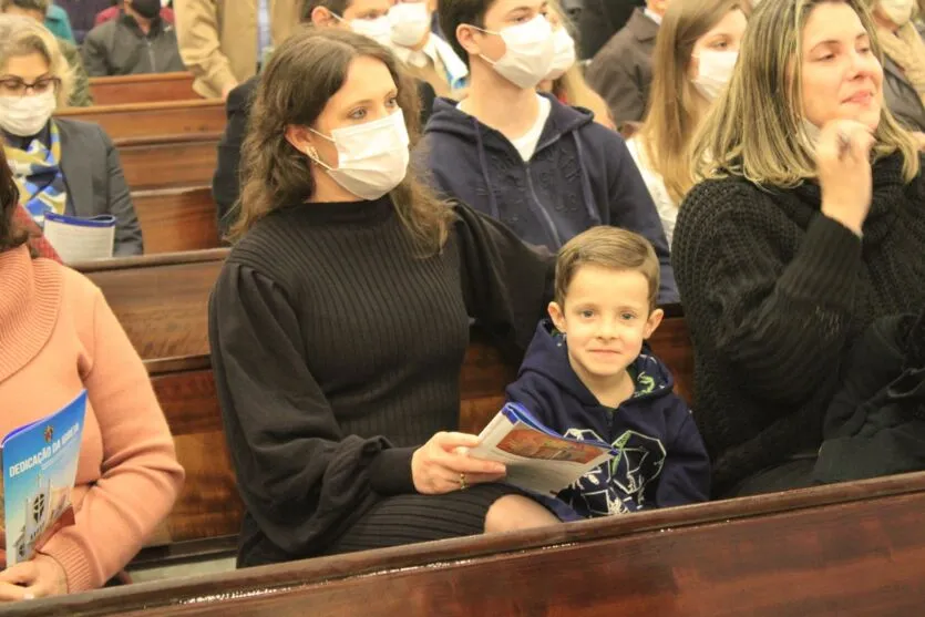 Missa Solene inaugura reforma da Igreja Trindade