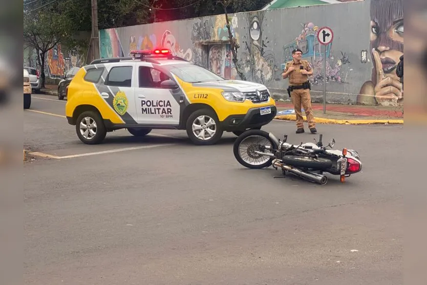 Motociclista machuca o ombro após acidente em Apucarana