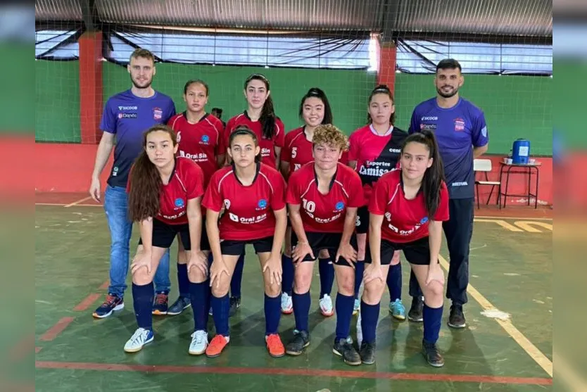  Neste sábado (25), também no “Alvaro Martins de Azevedo”, às 13 horas, pela semifinal do futsal feminino, Apucarana joga contra Arapongas 