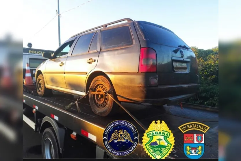  O carro que os suspeitos estavam foi apreendido 