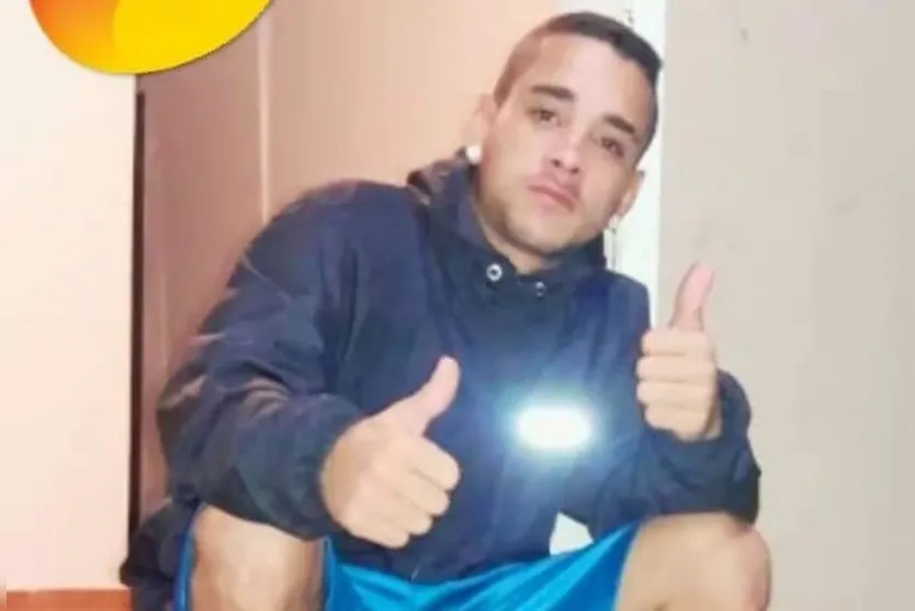  O corpo de Matheus Gomes  foi encontrado em um terreno na Rua Maria de Marchi Miranda, localizada no Jardim Santos Dumont III 