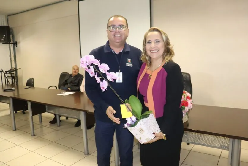  O evento contou com a presença  do chefe do Núcleo Regional de Educação (NRE), 