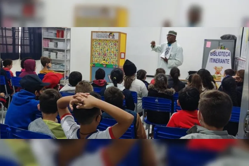  O prefeito Junior da Femac enalteceu o desenvolvimento das atividades de conscientização na rede municipal de ensino de Apucarana 