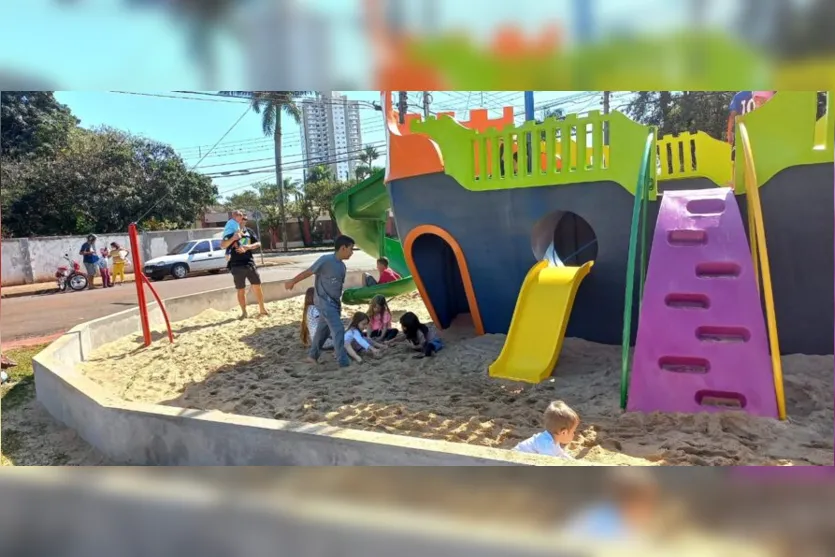 Parque temático de Arapongas faz sucesso entre as crianças