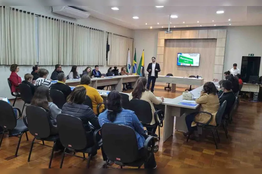 Prefeitura e Sebrae realizam oficina de Marketing Digital em Ivaiporã