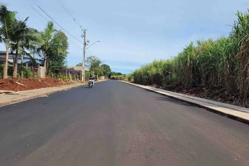 Rua Placídio Miranda ganha asfalto e interliga bairros à Av. Ladislao