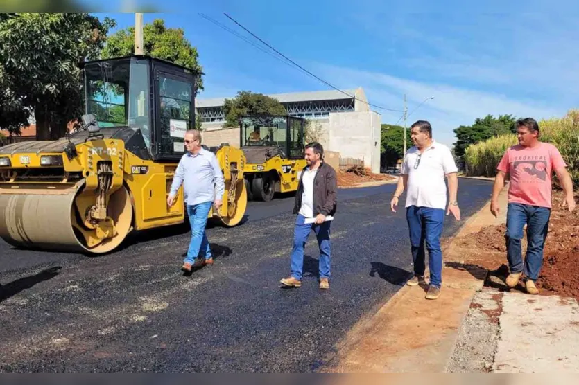 Rua Placídio Miranda ganha asfalto e interliga bairros à Av. Ladislao