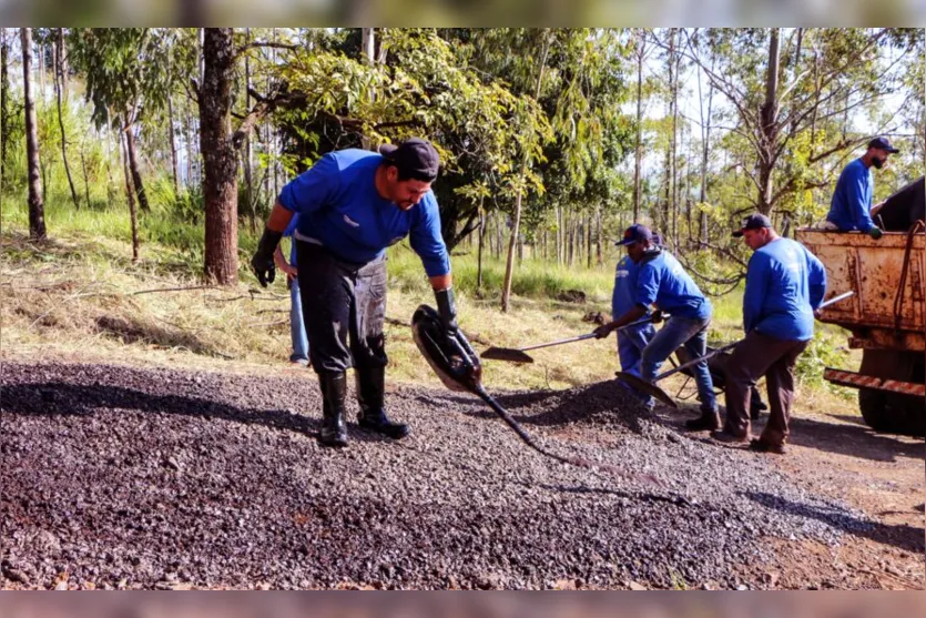 Ruas de acesso ao Loteamento de Chácaras Mate Amargo são recuperadas